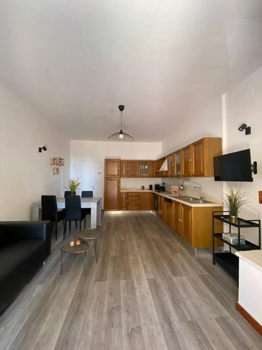 Tra San Gimignano E Volterra Apartment Exterior photo